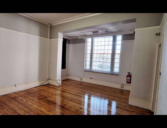 178M² BUILDING FOR SALE IN GQEBERHA CENTRAL